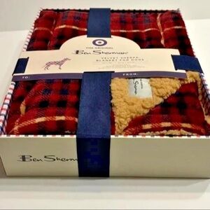 Ben Sherman Reversible Velvet Sherpa Dog Blanket - S